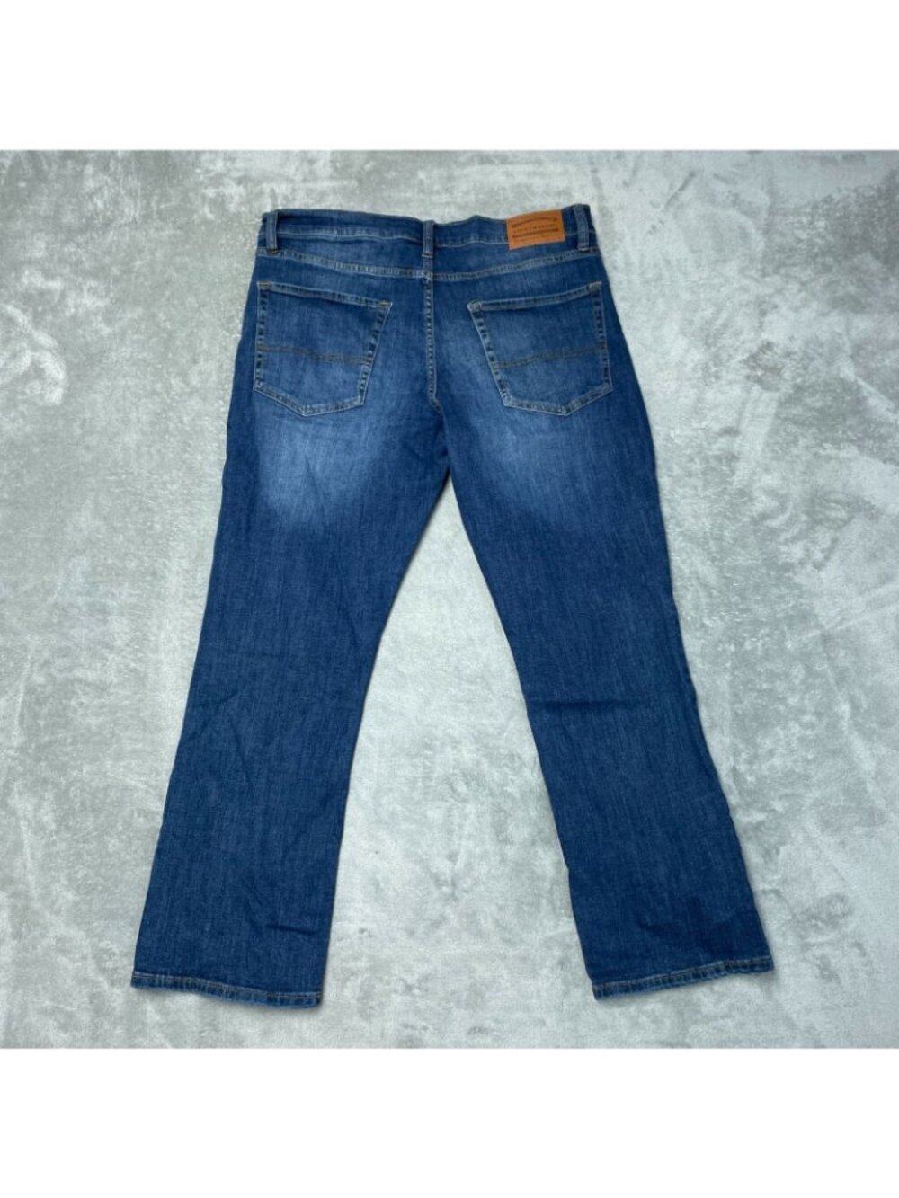 Lucky Brand 223 Straight Men's Size 34x29 Medium Blue Jeans Wash Denim d1647 - Picture 4 of 10